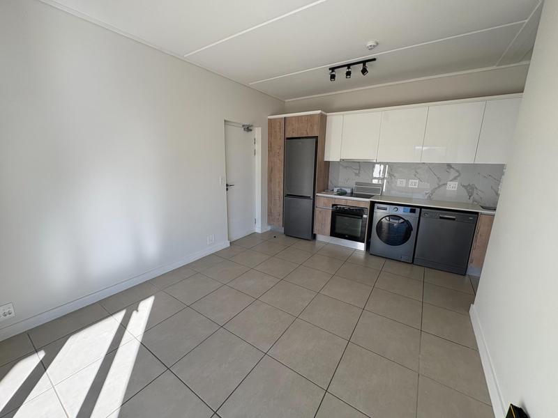 To Let 1 Bedroom Property for Rent in Richwood Western Cape
